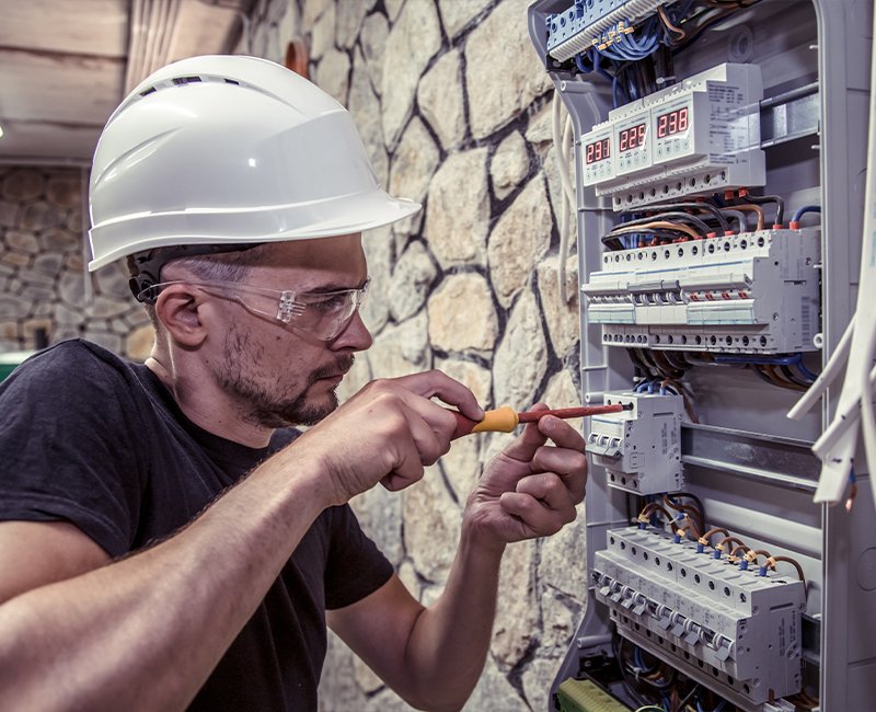 Expert Electrical Repairing Services